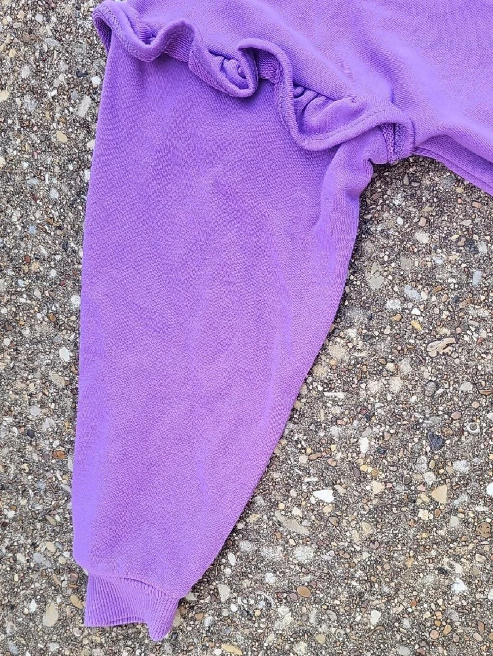Nike Vivid Purple Ruffle-Sleeve Crewneck Sweatshirt with Pink Logo Girls 6
